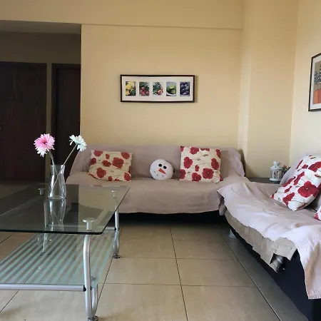 Cozy 2 Bedroom In Διαμέρισμα Περβόλια